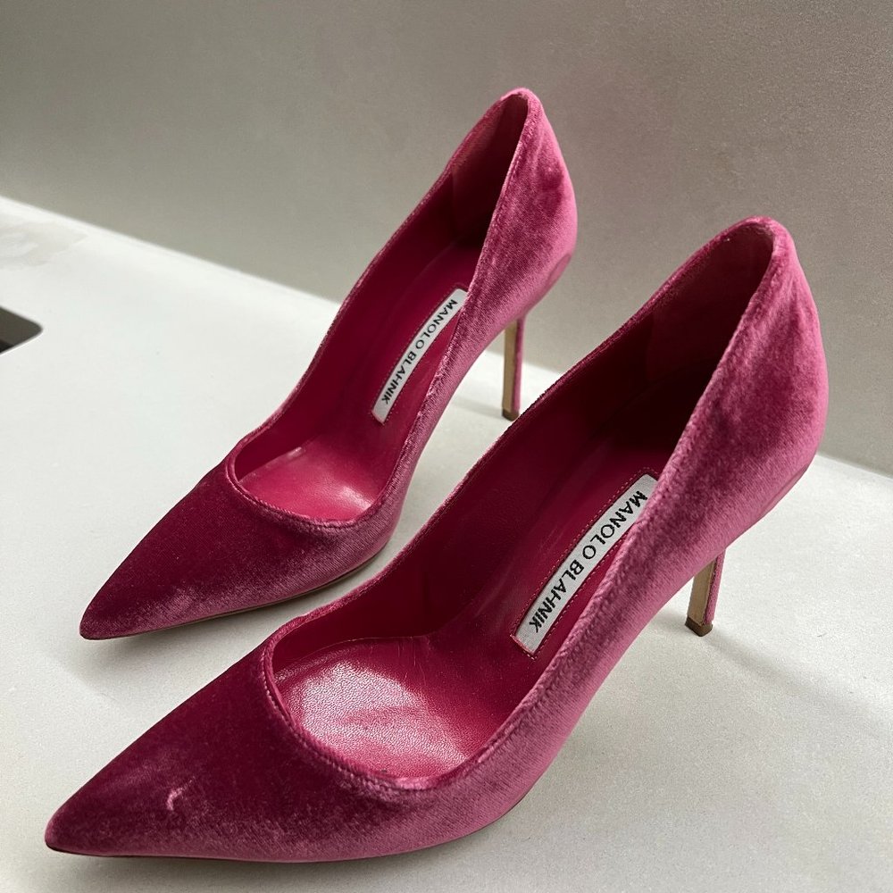 Ultra Rare MANOLO BLAHNIK Pink Velvet Heels 6.5